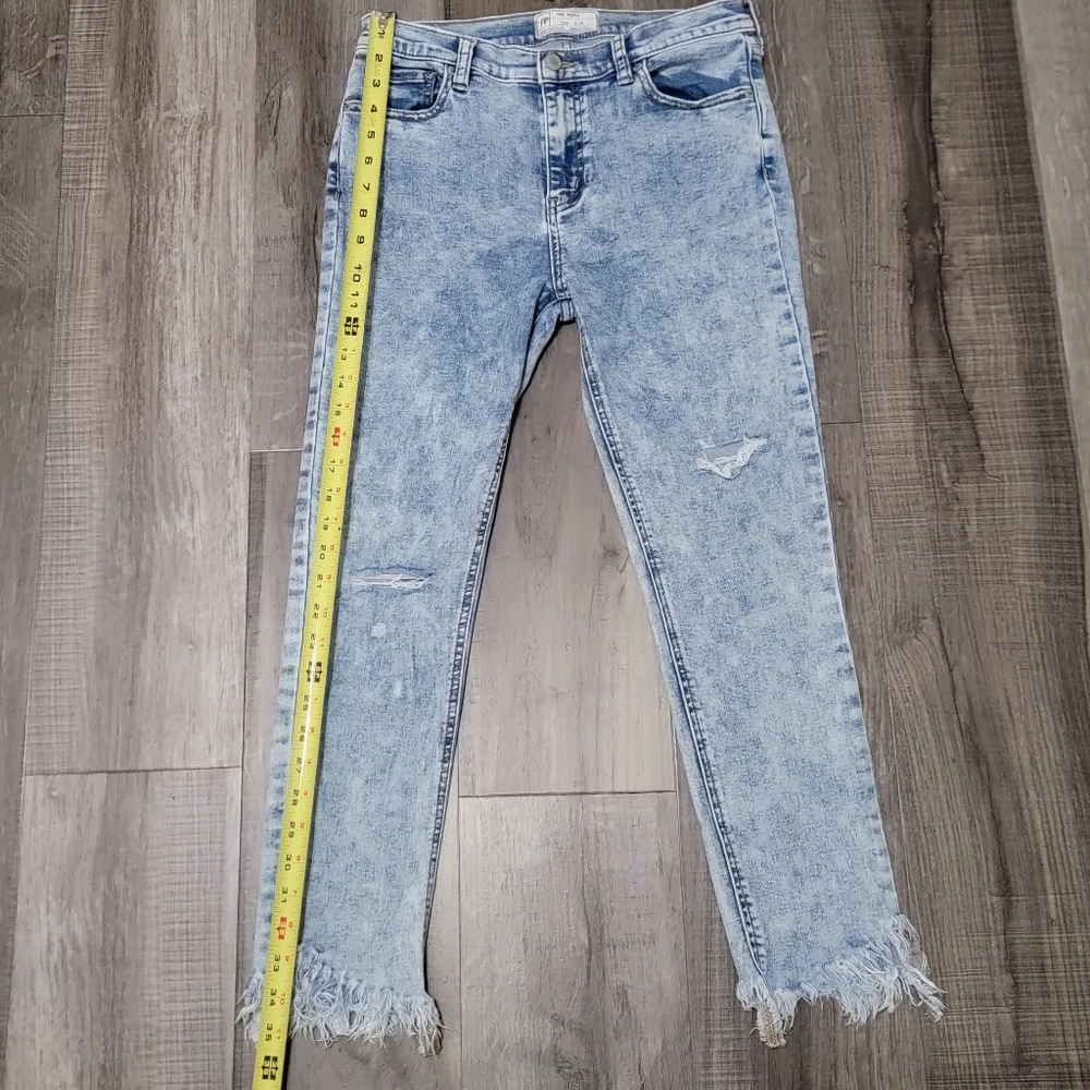 Free People Great Heights Freyed Hem Distressed Skinny Jeans - Picture 3 of 13